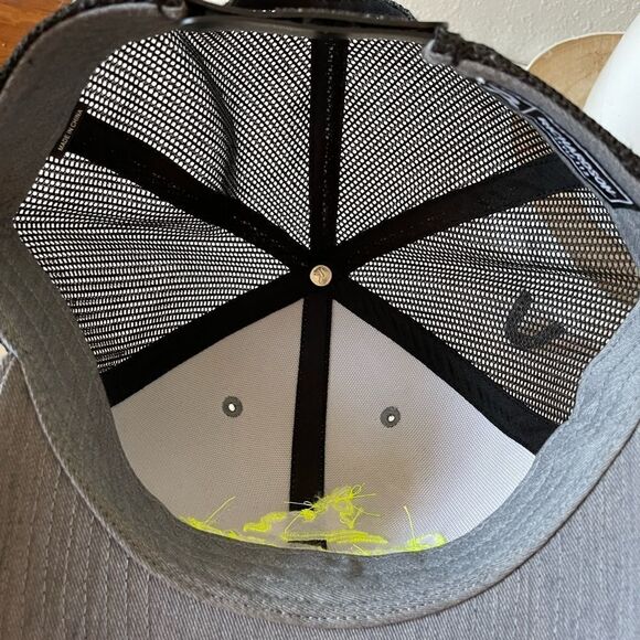 Clearwater River Casino and Lodge Snap Back Mesh Cap EUC - Picture 6 of 7